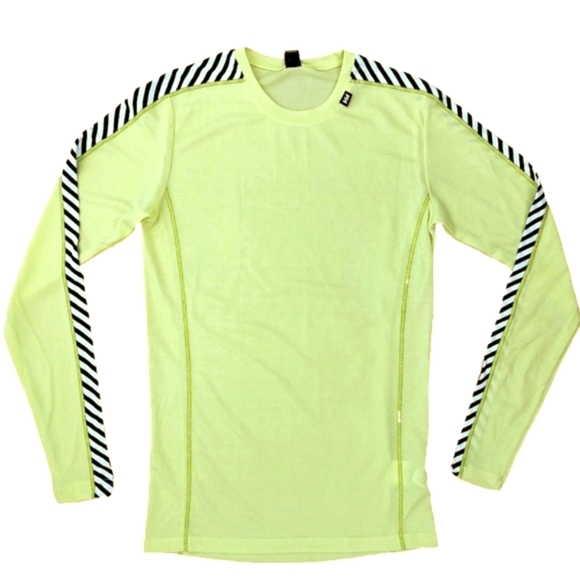 Helly Hansen Tops - NEW Helly Hansen Womens HH Lifa crew baselayer top S NWT